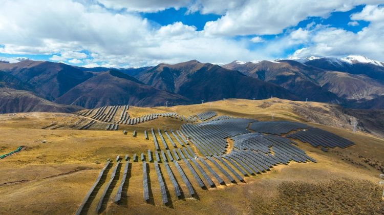 Trina Solar suministra módulos Vertex N 700W de 88 MW a un proyecto solar y de almacenamiento en la meseta